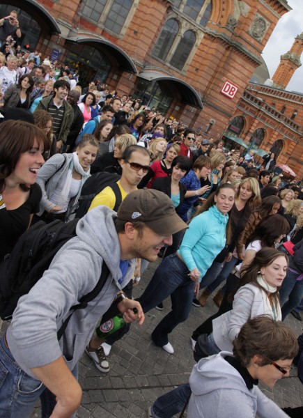 Flashmob Bahnhof #1 Flashmob Bahnhof #1